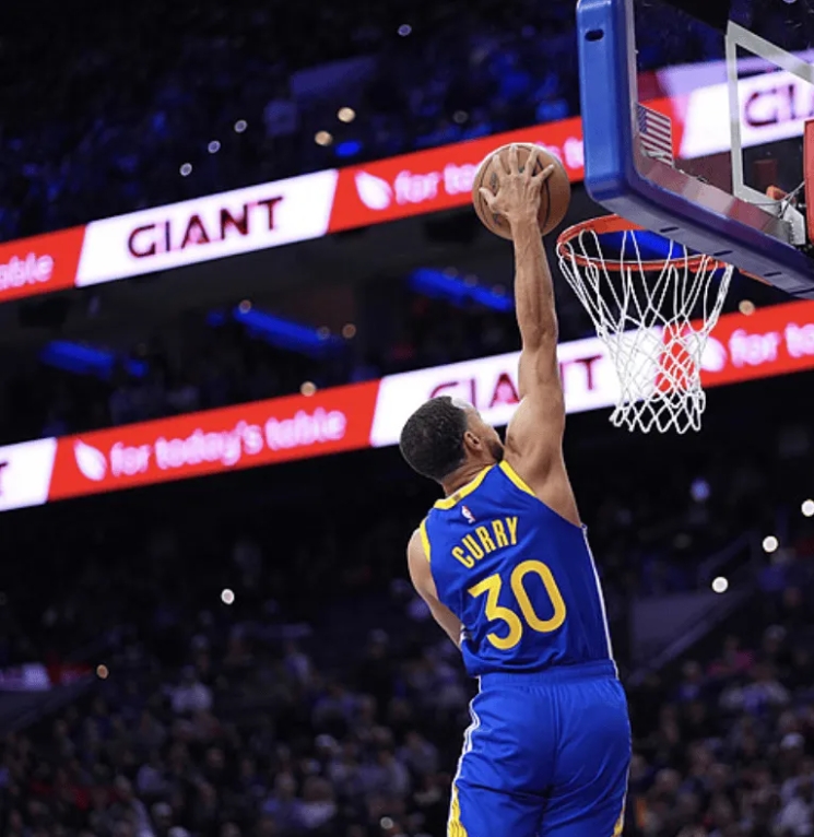 9game-库里与70激战美国队分钟，夺冠胜负难料！，内马尔焦点对战赢得满堂喝彩的简单介绍